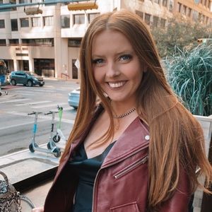 Meet your Posher, Lauren